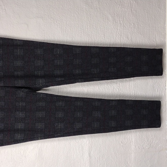 Tahari Black Window Pane Glen Plaid Mid Rise Elastic Waistband Pull On Leggings - Picture 3 of 11